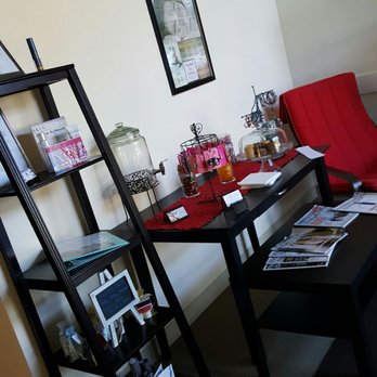 Twin Flame Spa - Nice lobby area - Massage Near Me - Fairfield, California