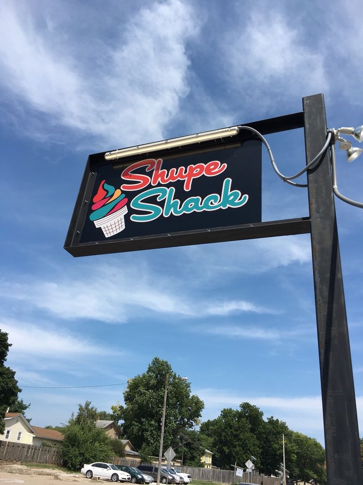 SHUPE SHACK Updated August 2024 112 E Collins St, Mendon, Illinois