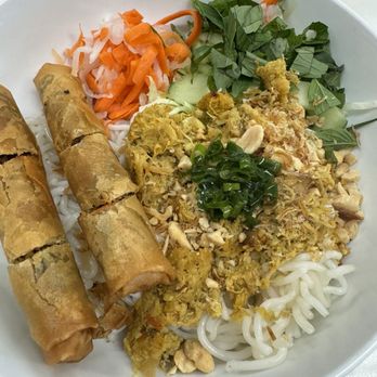 Viet Chubby Boy - Shredded lemon grass chicken with spring roll and vermicelli noodles . - Asian Fusion Near Me - Honolulu, Hawaii