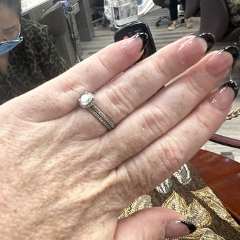 Castaic Nails - Nail Salons Near Me - Castaic, California