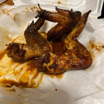 Hate Mondays Tavern - Smoky, spicy wings - Barbeque Near Me - Miami, Florida Hate Mondays Tavern - Smoky, spicy wings - Barbeque Near Me - Miami, Florida