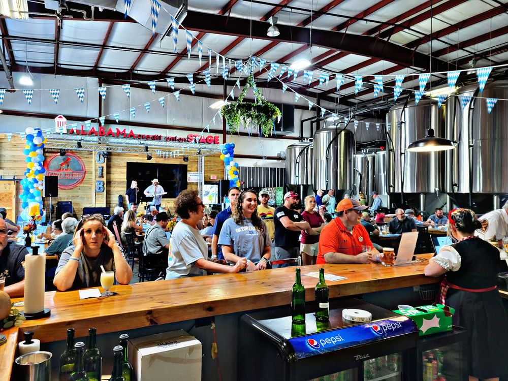 Goat Island Brewing Logo