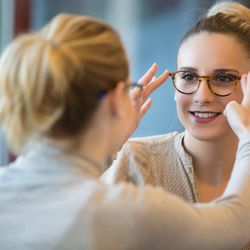 Cohen's Fashion Optical