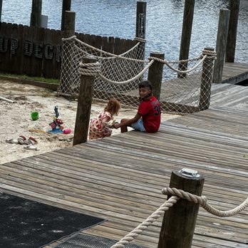 GilliGil's Island - New American Near Me - Slidell, Louisiana