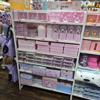 Miniso - Accessories Near Me - Altamonte Springs, Florida