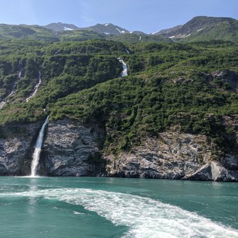 Phillips Cruises & Tours - Boat Tours Near Me - Whittier, Alaska