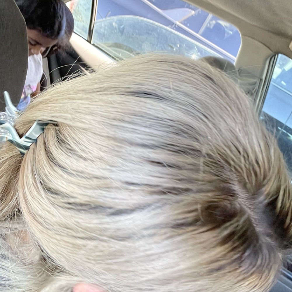 Derrick's Hair Salon - What it looks like!! - Hair Salons Near Me - Hesperia, California Derrick's Hair Salon - What it looks like!! - Hair Salons Near Me - Hesperia, California