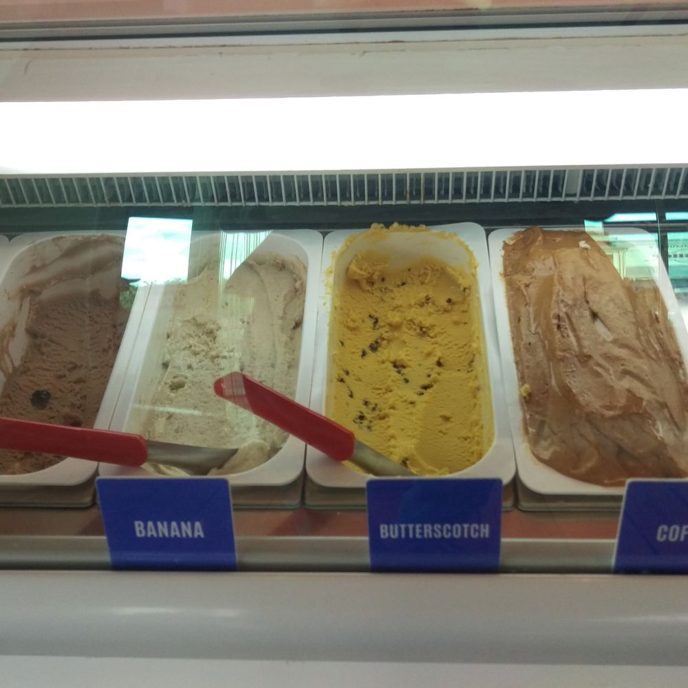 Le Blanche Ice Creamery - Flavours - Ice Cream & Frozen Yogurt Near Me - Beechworth, VIC