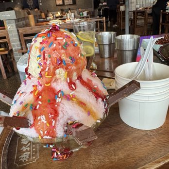 Nan Hot Pot - Strawberry ice - Hot Pot Near Me - Bellevue, Washington