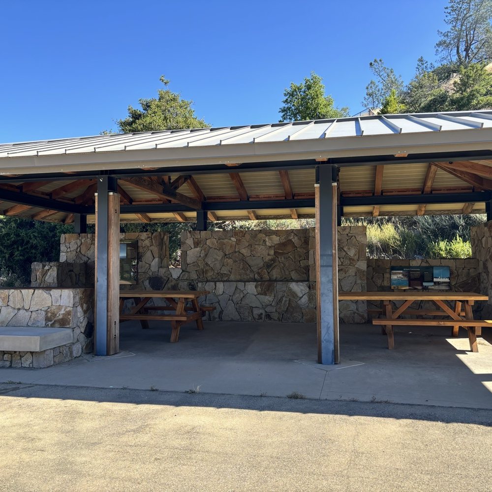 Mount Umunhum - Picnic area at the beginning of the trail - Hiking Near Me