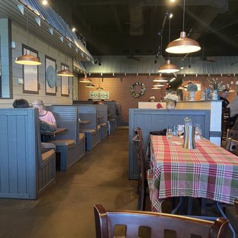 Riverstone Corner Bistro - Dining Room - Comfort Food Near Me - Canton, Georgia