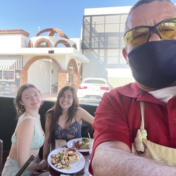 London Bistro - HES THE MAN OF THE HOUR! We so much appreciated the outstanding service we will definitely be back - Mexican Near Me - Cabo San Lucas, BCS London Bistro - HES THE MAN OF THE HOUR! We so much appreciated the outstanding service we will definitely be back - Mexican Near Me - Cabo San Lucas, BCS