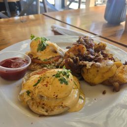Poached egg Benedict