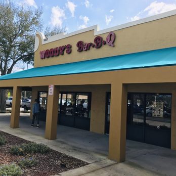 Woody's Bar-B-Q - Barbeque Near Me - West Melbourne, Florida Woody's Bar-B-Q - Barbeque Near Me - West Melbourne, Florida