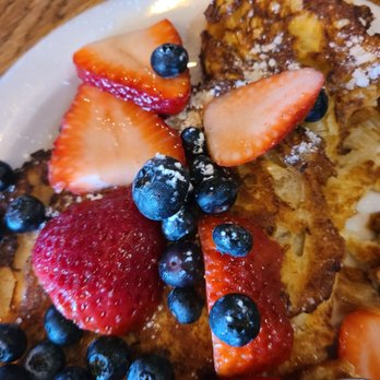 Fratelli Cafe - Croissant French Toast - Coffee & Tea Near Me - Los Angeles, California Fratelli Cafe - Croissant French Toast - Coffee & Tea Near Me - Los Angeles, California