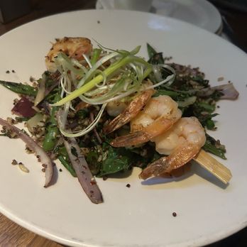 Yard House - Shrimp bowl - New American Near Me - Austin, Texas