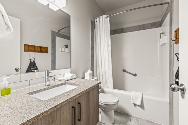 Basecamp Lodge Canmore by null