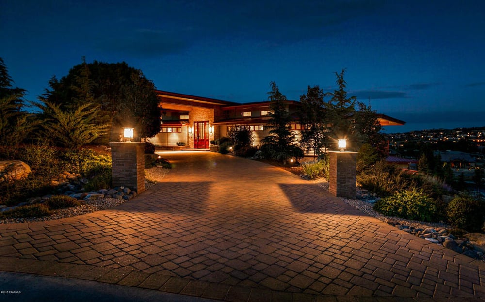 GOLIATH COMMERCIAL REAL ESTATE Updated July 2024 11 Photos