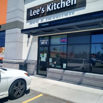 Lee's Kitchen - Front of the restaurant - Thai Near Me - Brockville, Ontario Lee's Kitchen - Front of the restaurant - Thai Near Me - Brockville, Ontario