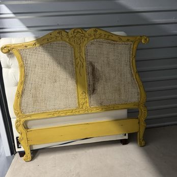 Bekins Transfer & Storage - Damaged furniture - Movers Near Me - Pottstown, Pennsylvania Bekins Transfer & Storage - Damaged furniture - Movers Near Me - Pottstown, Pennsylvania