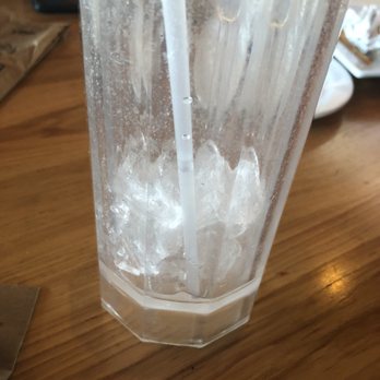 Chili's - Dirty glass - American Near Me - Little Falls, New Jersey