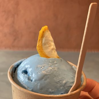 Awan - kids' scoop blue yuzu lemonade - Ice Cream & Frozen Yogurt Near Me - Los Angeles, California
