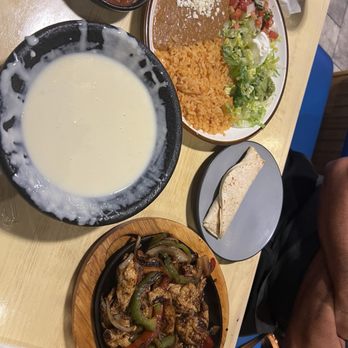 La Costa Mexican cantina - Chicken fajitas meal - Mexican Near Me - Jacksonville, Florida