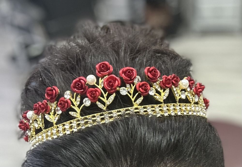 St Martin Hair Studio  Logo
