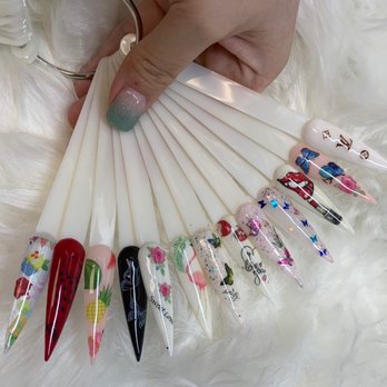 Sophia Nails - Deaign - Nail Technicians Near Me - Winter Park, Florida Sophia Nails - Deaign - Nail Technicians Near Me - Winter Park, Florida