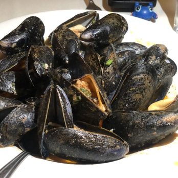 La Scala Restaurant - a plate of steamed mussels - Italian Near Me - Randolph, Massachusetts