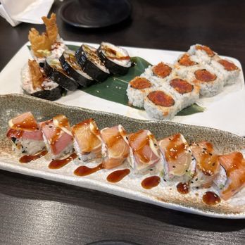 Yoshi Sushi - lunch combo / hotel california roll - Japanese Near Me - Milpitas, California Yoshi Sushi - lunch combo / hotel california roll - Japanese Near Me - Milpitas, California