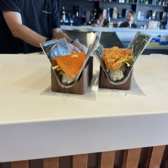 Temaki Bar - Salmon Roll - Sushi Bars Near Me - San Jose, California