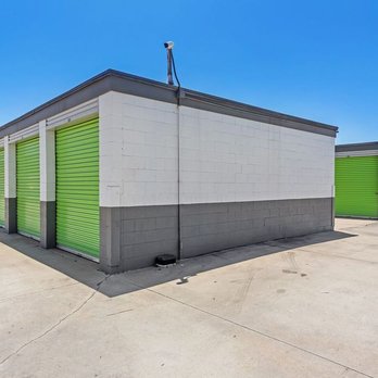 Extra Space Storage - Exterior Units - Extra Space Storage at 280 N Sullivan St, Santa Ana, CA 92703 - Self Storage Near Me - Santa Ana, California Extra Space Storage - Exterior Units - Extra Space Storage at 280 N Sullivan St, Santa Ana, CA 92703 - Self Storage Near Me - Santa Ana, California