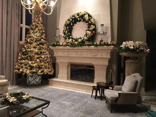 LaPier's Flowers & Gifts by null