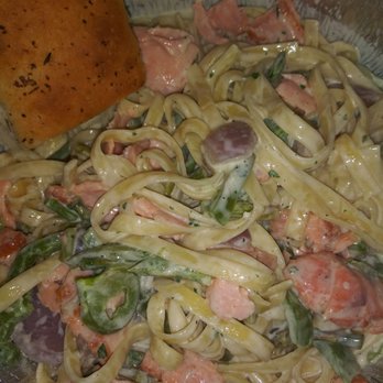 Viztango Cafe - Smoked salmon pasta - Italian Near Me - Los Angeles, California Viztango Cafe - Smoked salmon pasta - Italian Near Me - Los Angeles, California