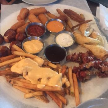 Rep's Place - 6 Pack Platter. - Sports Bars Near Me - Rolling Meadows, Illinois
