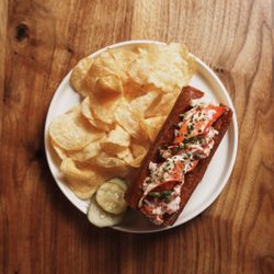 167 Raw Oyster Bar - Charleston