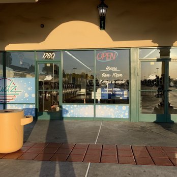 Sudz Coin Laundry - Front of the store - Laundromat Near Me - Lancaster, California Sudz Coin Laundry - Front of the store - Laundromat Near Me - Lancaster, California