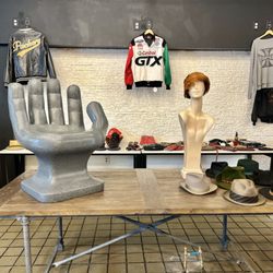 The Wild Goose Exchange - Nice vintage clothing and accessories
