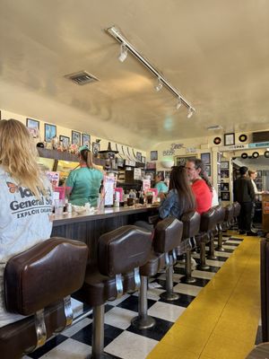 Peggy Sue's 50's Diner by null