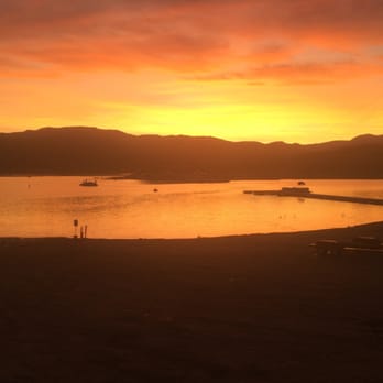Irvine Lake - Sunrise at the lake.. - Lakes Near Me - Silverado, California