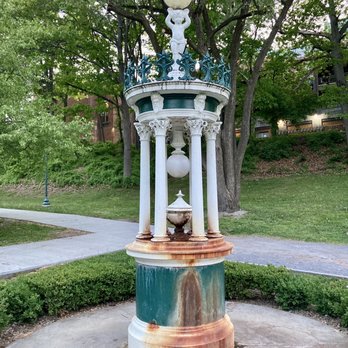 Congress Park - Landmarks & Historical Buildings Near Me Congress Park - Landmarks & Historical Buildings Near Me