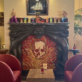 Gambi's - The cute decor fireplace. - Breakfast & Brunch Near Me - Sparks, Nevada