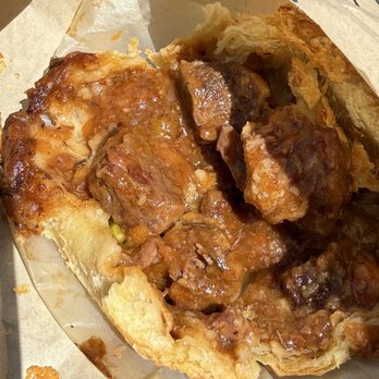 Pino Pies - Inside of steak pie - Desserts Near Me - June Lake, California Pino Pies - Inside of steak pie - Desserts Near Me - June Lake, California