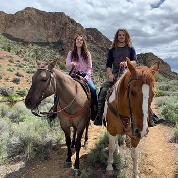 Smith Rock Trail Rides - Horseback Riding Near Me - Terrebonne, Oregon Smith Rock Trail Rides - Horseback Riding Near Me - Terrebonne, Oregon