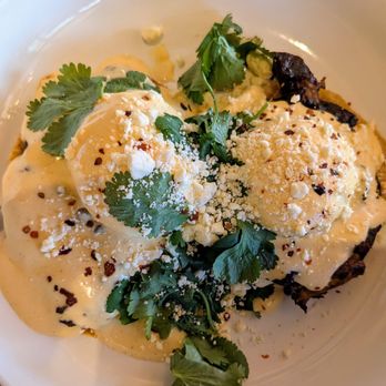 Second Bar & Kitchen At East Austin Hotel - Huevos Ranchero Benedict - Breakfast & Brunch Near Me - Austin, Texas Second Bar & Kitchen At East Austin Hotel - Huevos Ranchero Benedict - Breakfast & Brunch Near Me - Austin, Texas