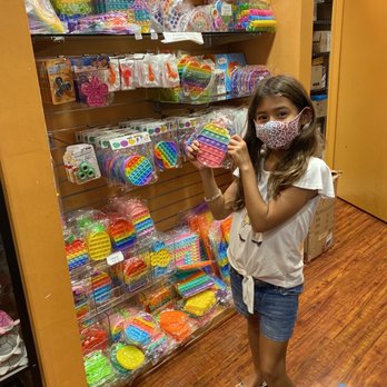 Thinker Things - 8-18-21 pop its - Toy Stores Near Me - Honolulu, Hawaii Thinker Things - 8-18-21 pop its - Toy Stores Near Me - Honolulu, Hawaii