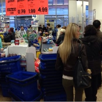 Lidl - Super huge lines! - Grocery Near Me - Dublin, D