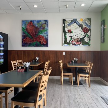 Sushi Hut - Inside - Sushi Bars Near Me - Salinas, California Sushi Hut - Inside - Sushi Bars Near Me - Salinas, California