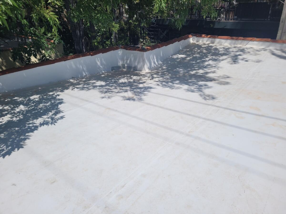 Slide of Mr Roofing Specialist